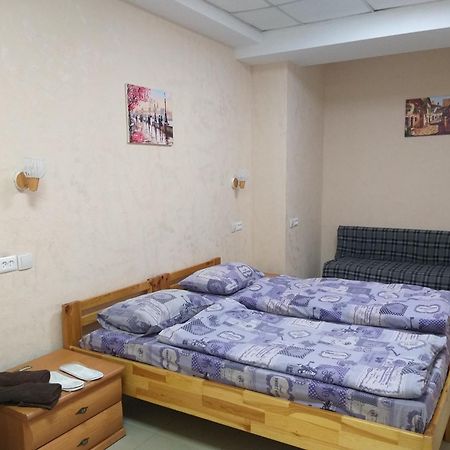 Sherlock Hotel Charkiv Esterno foto