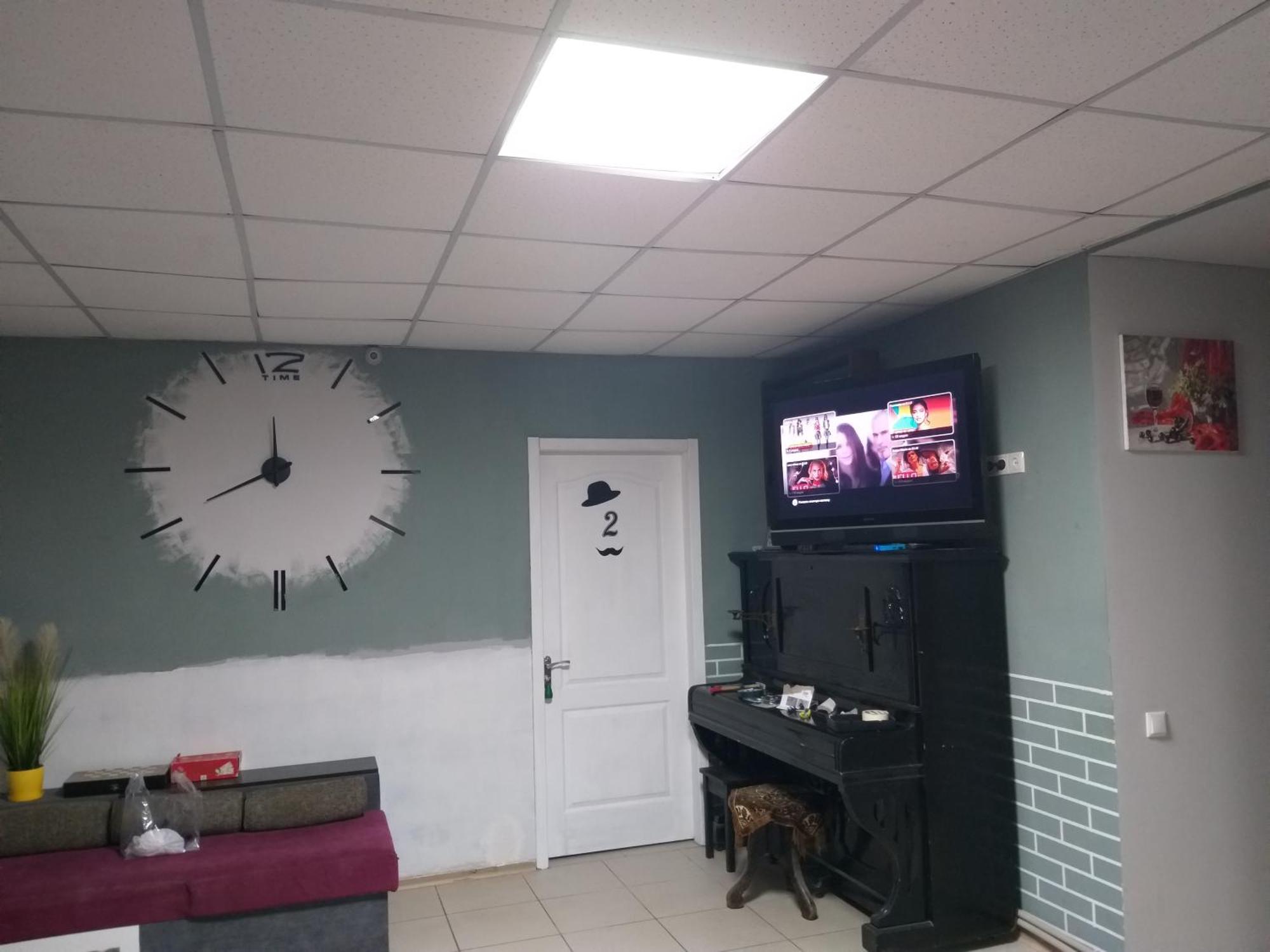 Sherlock Hotel Charkiv Esterno foto